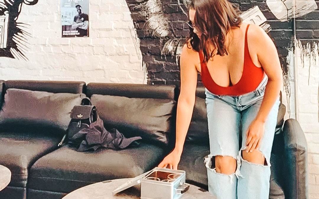 Beer Reviews and Deep Cleavage: Best Way to Learn About Brews